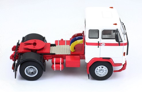 Volvo F89 1970 Red and White