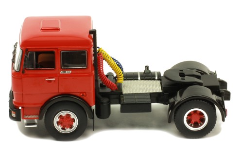 FIAT 619 N1 1980 Red
