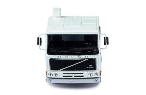 VOLVO F10 1983 White "Polar Express"