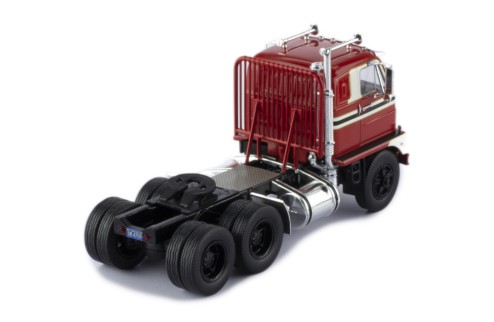 International Harvester DCOF-405 1959 White and Red