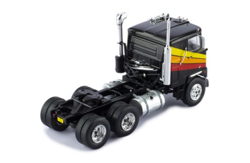 MACK SERIES F 1977 Black