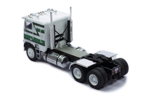 FREIGHTLINER FLA - 1993 White with stripes