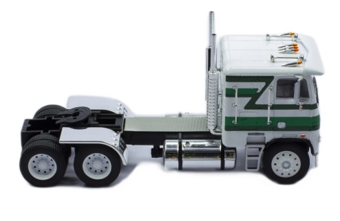 FREIGHTLINER FLA - 1993 White with stripes