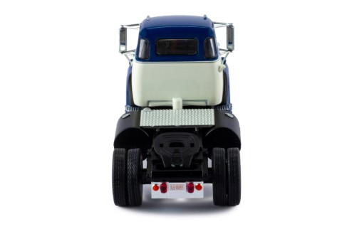 GMC 950 COE 1954 White and Blue