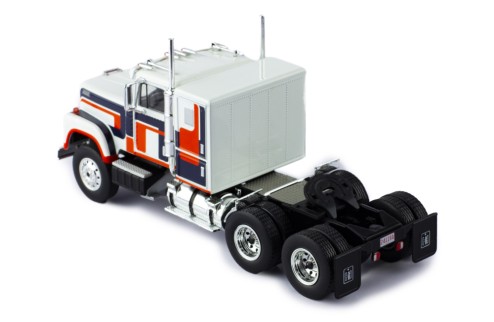 INTERNATIONAL TRANSTAR 4300 1980 White with stripes 