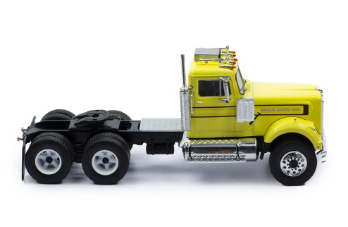 WHITE WESTERN STAR 4864 1970 Yellow
