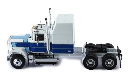MACK SUPERLINER MAGNUM 1985 White and Blue