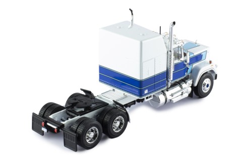 MACK SUPERLINER MAGNUM 1985 White and Blue