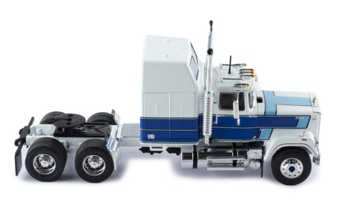 MACK SUPERLINER MAGNUM 1985 White and Blue