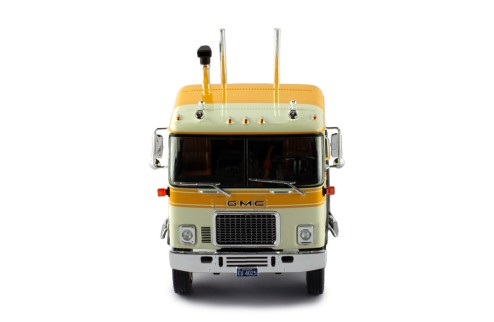 GMC Astro 95 1970 White and Yellow