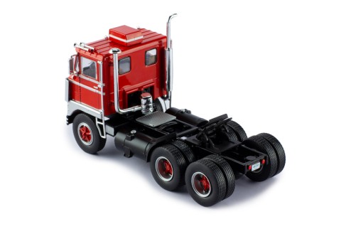 WHITE 7400 1960 Red