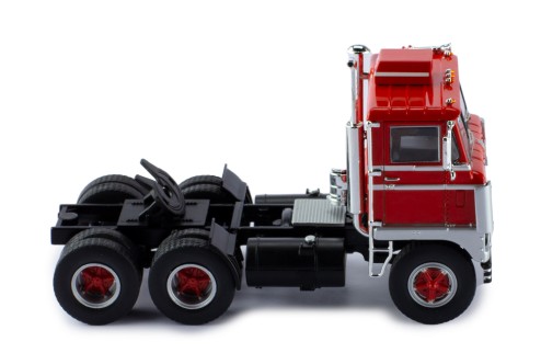 WHITE 7400 1960 Red