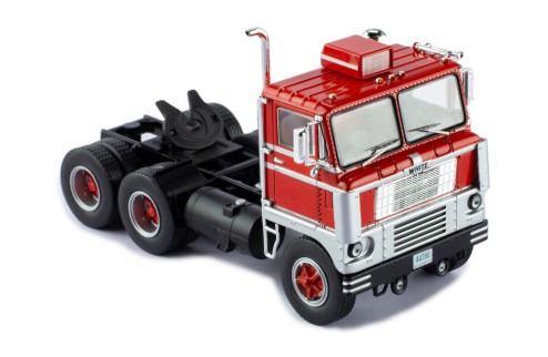 WHITE 7400 1960 Red