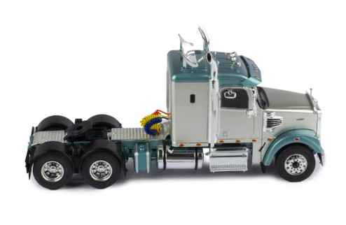 FREIGHTLINER Coronado 2008 Silver and Green