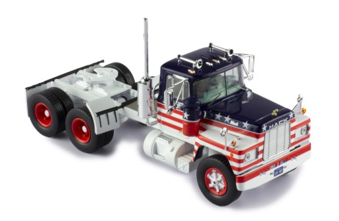 MACK R-Series 1966 Red and Blue