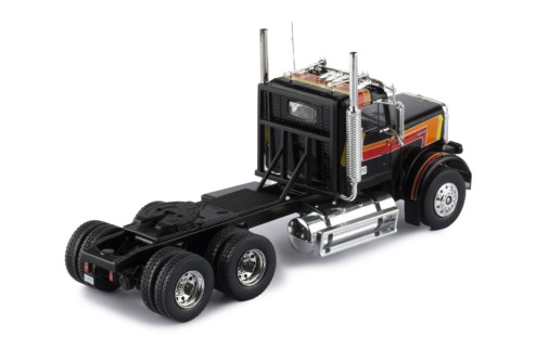 FREIGHTLINER FLC 120 64 T 1977 Black