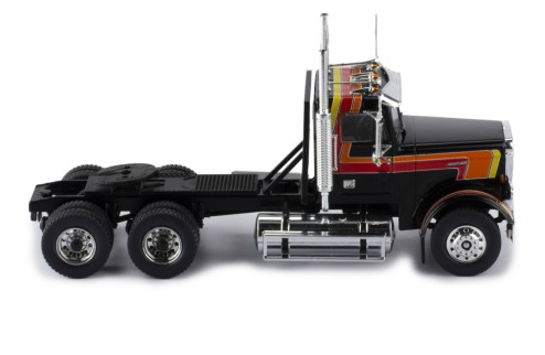 FREIGHTLINER FLC 120 64 T 1977 Black