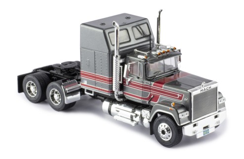 MACK SUPERLINER MAGNUM 1985 Metallic Grey 