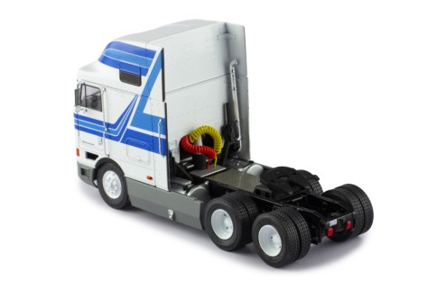 INTERNATIONAL EAGLE CABOVER 1995 White and Blue