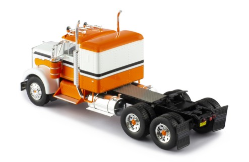 KENWORTH W925 1970 White and Orange