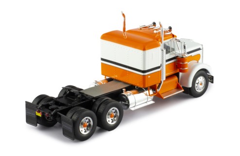 KENWORTH W925 1970 White and Orange