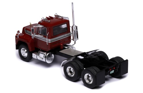 MACK R-Series 1966 Metallic Red