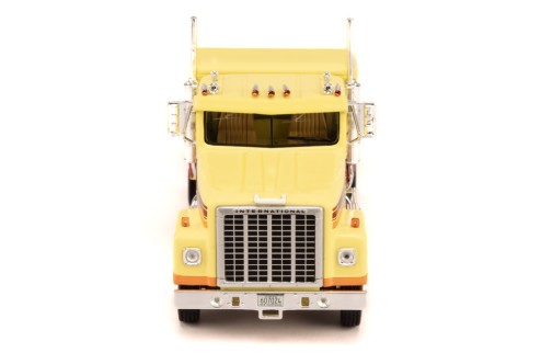 INTERNATIONAL TRANSTAR 4300 1980 Beige