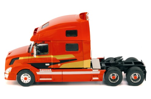 VOLVO VNL 730 2010 Red