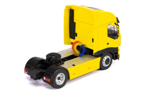 IVECO Stralis 2012 Yellow