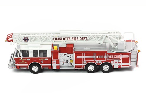 SMEAL 105” Aerial ladder - US Firetruck 2014 - Charlotte