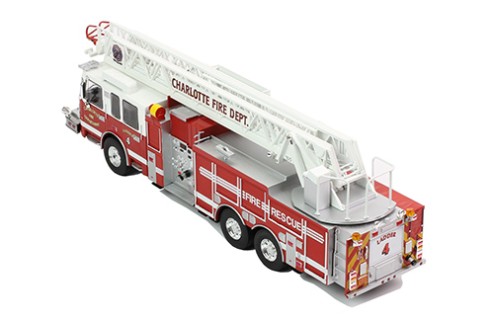 SMEAL 105” Aerial ladder - US Firetruck 2014 - Charlotte