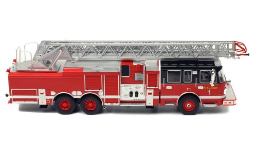 SMEAL 105’ Aerial Ladder - US Firetruck 2015