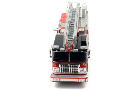 SMEAL 105’ Aerial Ladder - US Firetruck 2015
