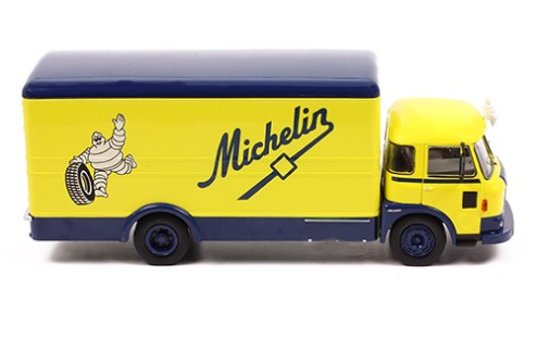 SAVIEM JM 21/240 Michelin 1970 - Yellow/blue