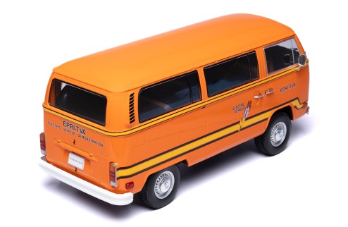 VOLKSWAGEN Type 2 Bus "Elektrotransporter" - Orange - 1978