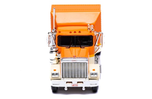 FORD LTL-9000 1978 - BLACK/RED/WHITE WITH WHITE VINTAGE TRAILER