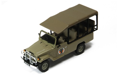 Toyota BJ S. Africa Safari Park 1970 Beige-Maroon