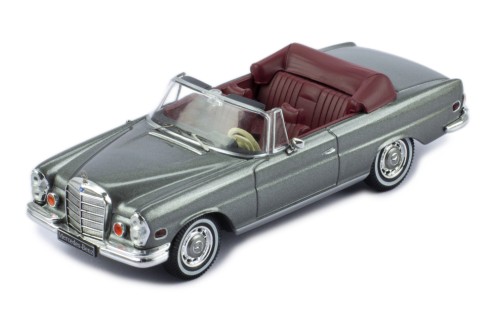 MERCEDES-BENZ 280 SE Hochkühler 1969 (W111) Metallic Grey