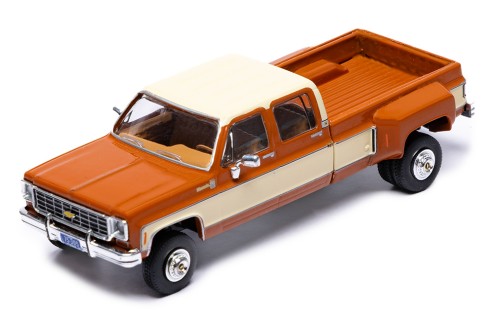 Chevrolet K30 Crew Dab Dually 1975 - Grecian Bronze and Santa Fe Tan Deluxe Two-Tone