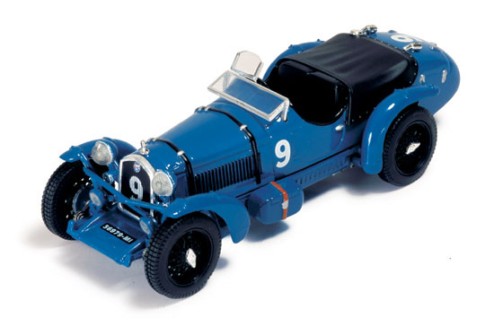 Alfa Romeo 8c P. Etancelin-L. Chinetti #9 Winner Le Mans 1934