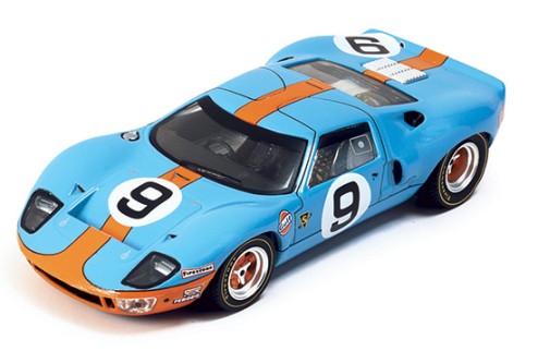 FORD GT40 "Gulf" P.Rodriguez-L.Bianchi #9 Winner Le Mans 1968