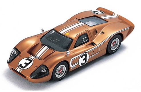 Ford MKIV L. Ruby-D. Hulme (Gold) #4 Le Mans 1967