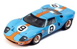 FORD GT40 "Gulf" P.Rodriguez-L.Bianchi #9 Winner Le Mans 1968