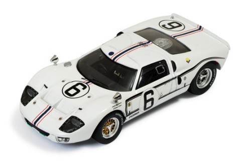 Ford MKIIB #6 J. Schessler-G.Ligier Le Mans 1967