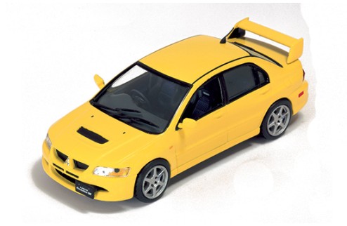 Mitsubishi Lancer Evo 8 Yellow