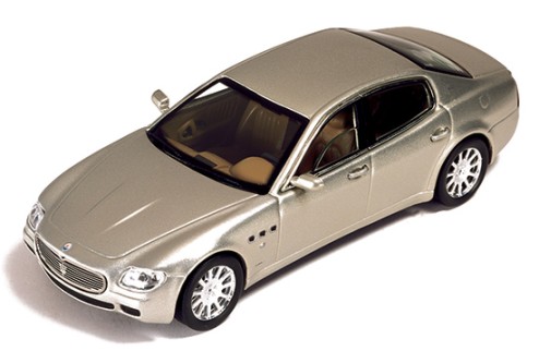 Maserati Quattroporte 2004 Gold