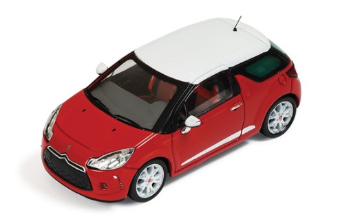 Citroen DS3 - "Sport Chic" Red/White 2011