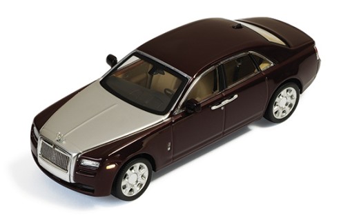 Rolls-Royce Ghost 2009 Metallic Bordeaux & Silver