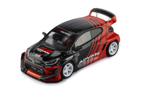 GR YARIS "Advan"