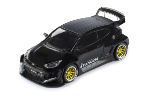 GR YARIS Black